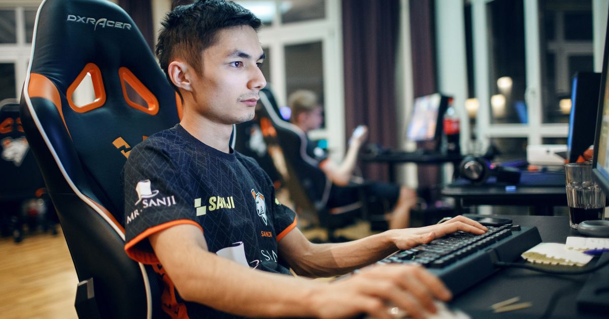 Virtus.pro, Fnatic и FaZe Clan выступят на cs_summit 7