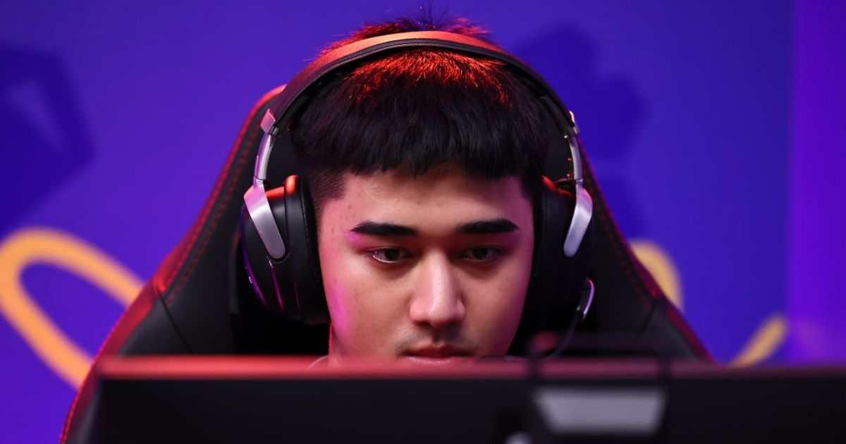 Virtus.pro встретится с Yellow Submarine в отборочных на TI15