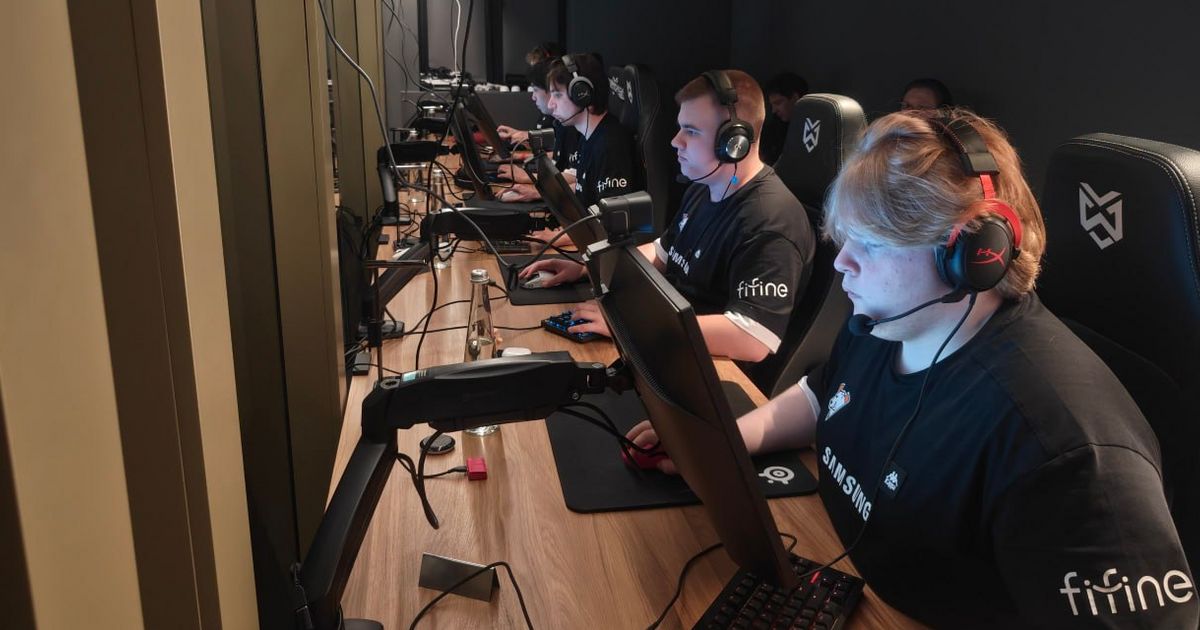Virtus.pro обыграла PsychoFace — 2:1