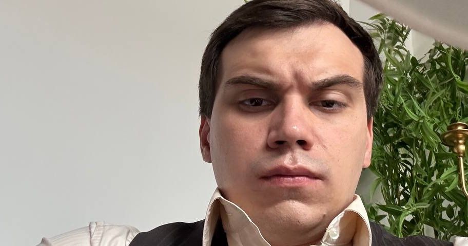 Sasavot получил бан на Twitch за фейковый сваттинг