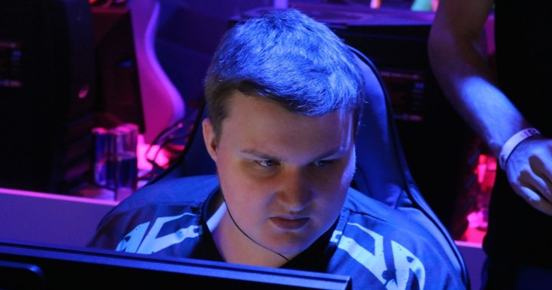 Flamie покинул состав 1win по CS:GO на сайте ESEA