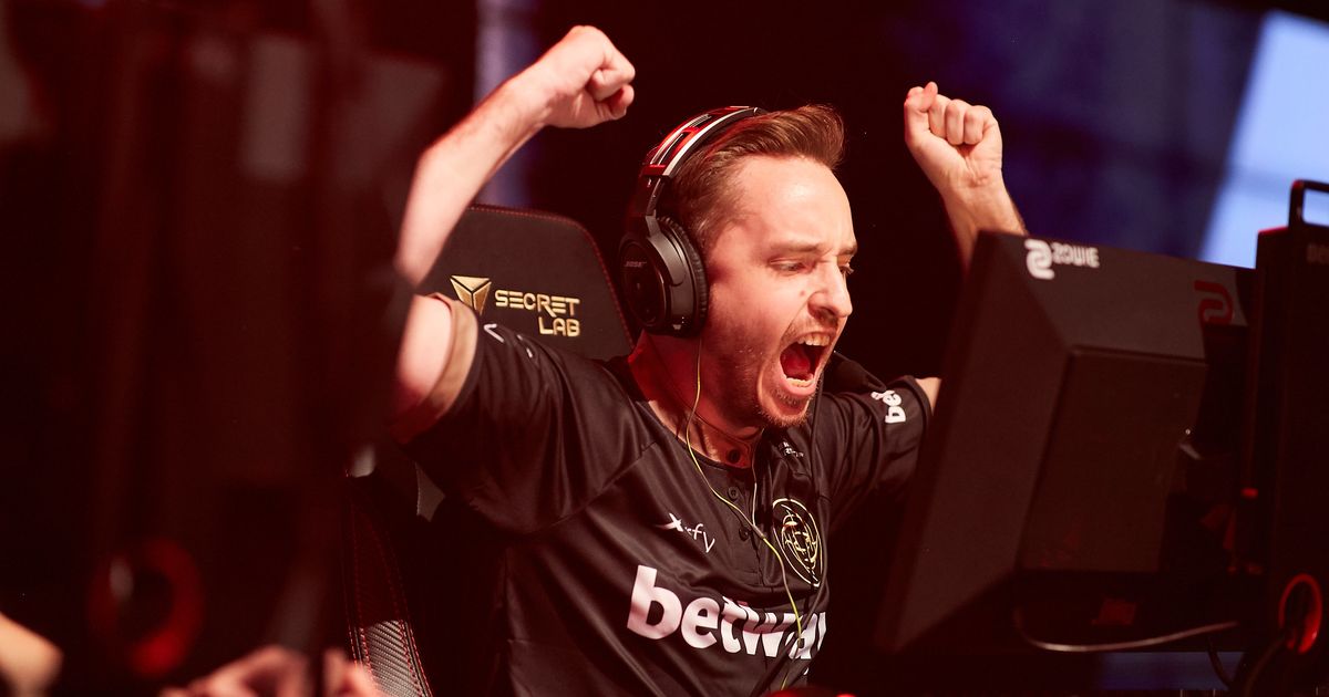 Dekay: dignitas может подписать еще одного бывшего игрока ninjas in pyjamas