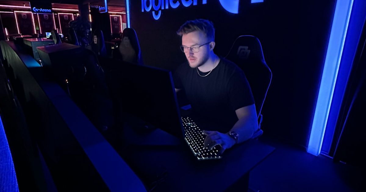 Smooya Smooya назвал CS2 помойной игрой