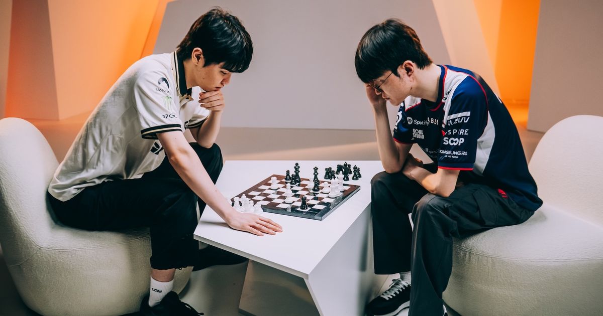 Faker и Chovy сыграли в шахматы на EWC 2026