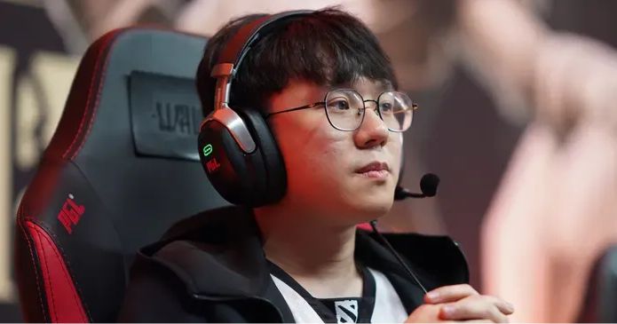 GLYPH не распускает состав по Dota 2