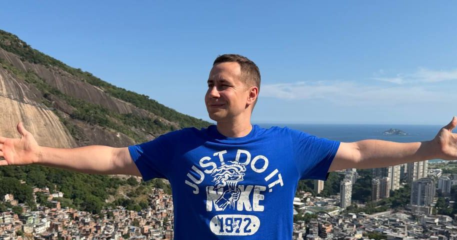 Dmitry_Lixxx назвал Месси лучшим футболистом в истории, Дзюба на третьем месте