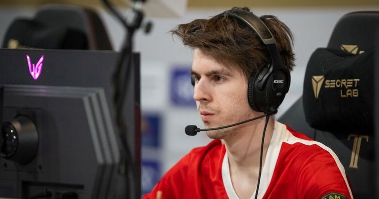«Как же MOUZ уже хочет ливнуть из Dota 2», — STORM о составе с Supream^
