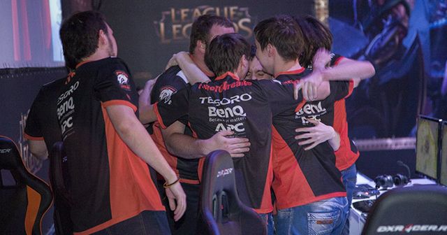 SLTV Season III: Virtus.pro вступают в бой