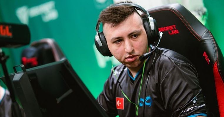 Eternal Fire и sAw прошли на ESL Pro League Season 17