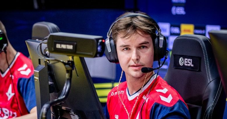 Device обратился к Buzz и b0RUP после изменений в составе Astralis