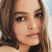 Лили-Роуз Депп