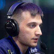Артур Arteezy Бабаев