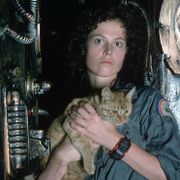 Сигурни Уивер