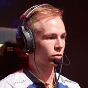 Джонатан EliGE Яблоновски