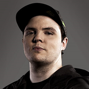 Хенрик AdmiralBulldog Анберг