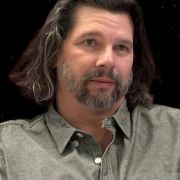 Рональд Д. Мур