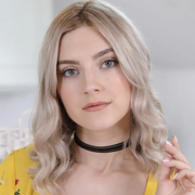 Eva Elfie