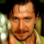 Гари Олдман 