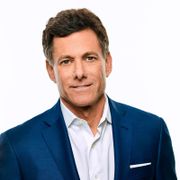 Штраус Зельник, CEO Take-Two