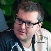 Макс qojqva Брокер