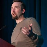 Брендан Грин