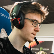 Йонас SabeRLighT- Волек