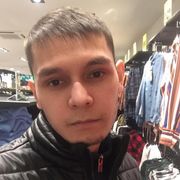 Рома Неонов (имя основной страницы в VK)