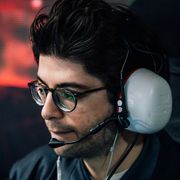 Себастьян Ceb Дебс