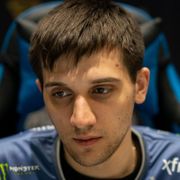 Артур Arteezy Бабаев