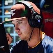 Микаил Maikelele Билл