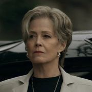 Сигурни Уивер