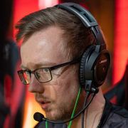 Крис chrisJ де Йонг