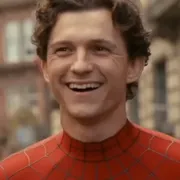 Том Холланд