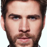 Лиам Хемсворт