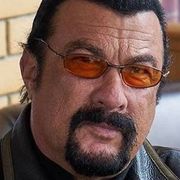 Стивен Сигал