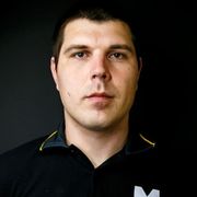 Игорь Зверев