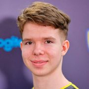 Даниил headtr1ck Валитов