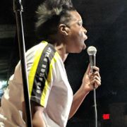 Лесли Джонс